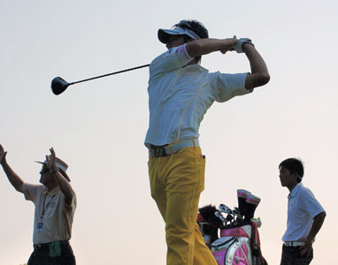 Tee off Golf short break